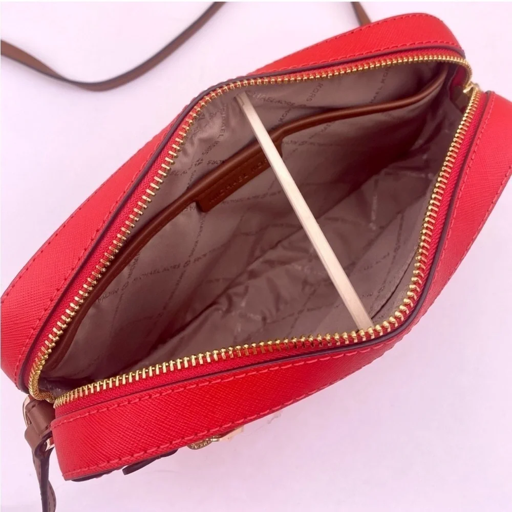 Michael Kors Jet Set Travel East West Zip Chain Crossbody